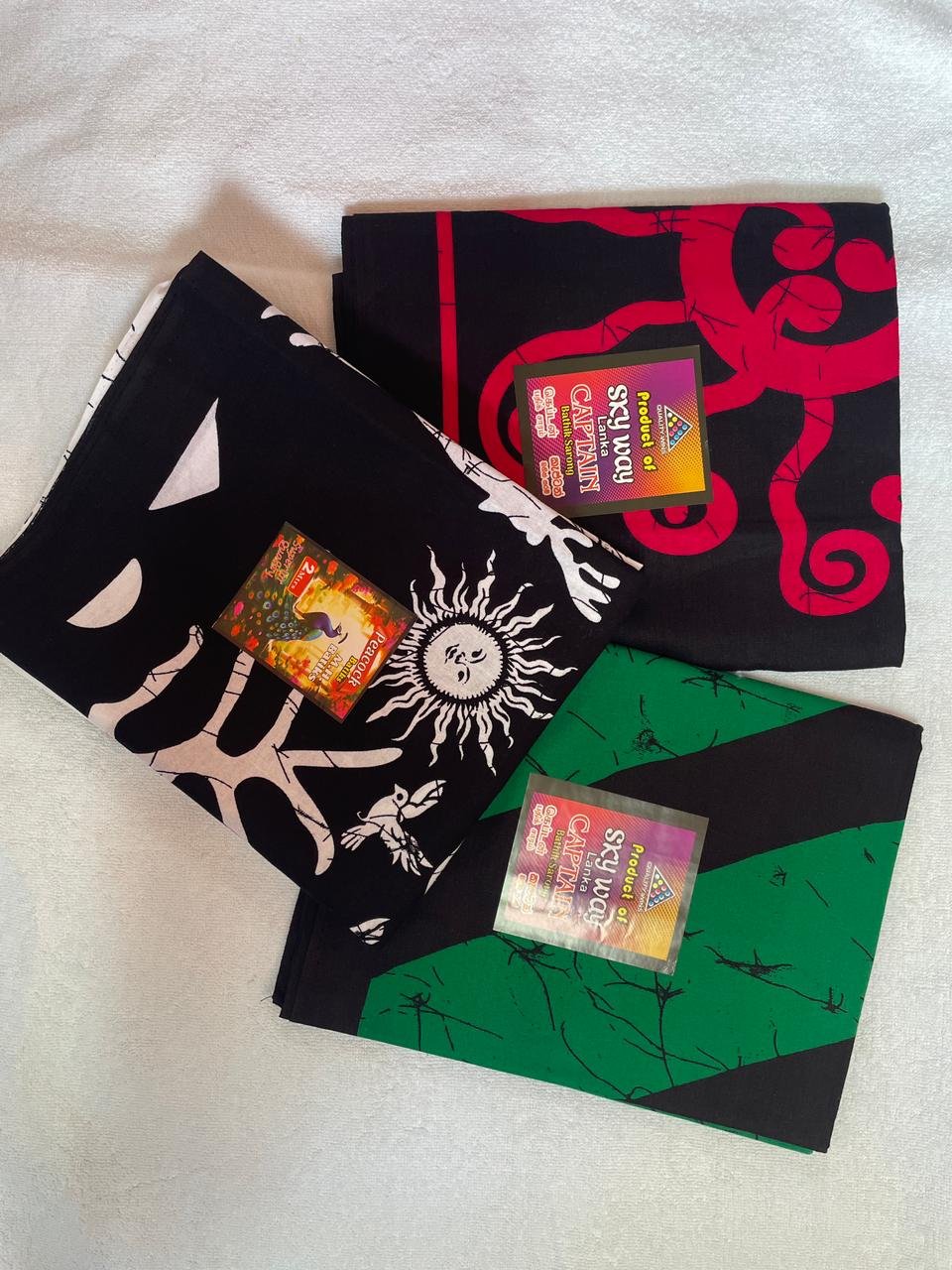 බතික් සරොං (Bathik Sarong)